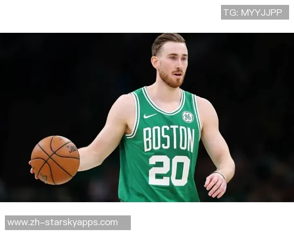 内史密斯早期艰难挣扎却不放弃绿军生涯终获成功与回报