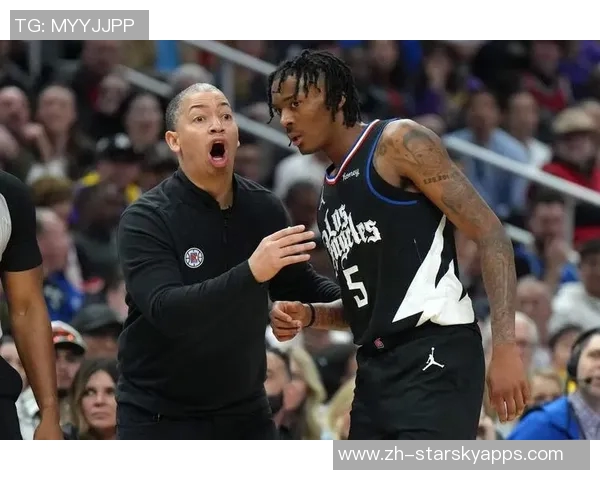 海兰德五投全失得分为零但贡献六篮板七助攻一盖帽表现不俗 海兰德五投全失得分为零但贡献六篮板七助攻一盖帽表现不俗