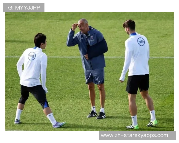 恩里克坚定支持舍瓦利耶:球从后卫双腿间飞过我们对他的表现充满信心 恩里克坚定支持舍瓦利耶:球从后卫双腿间飞过我们对他的表现充满信心